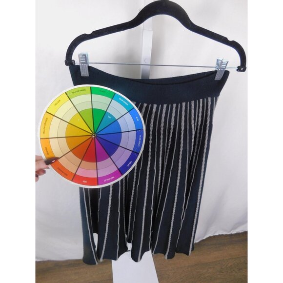 Vintage Foravi NY Black Midi Skirt A-Line Estate Find Goth Wicca M Wool Blend - Picture 7 of 10